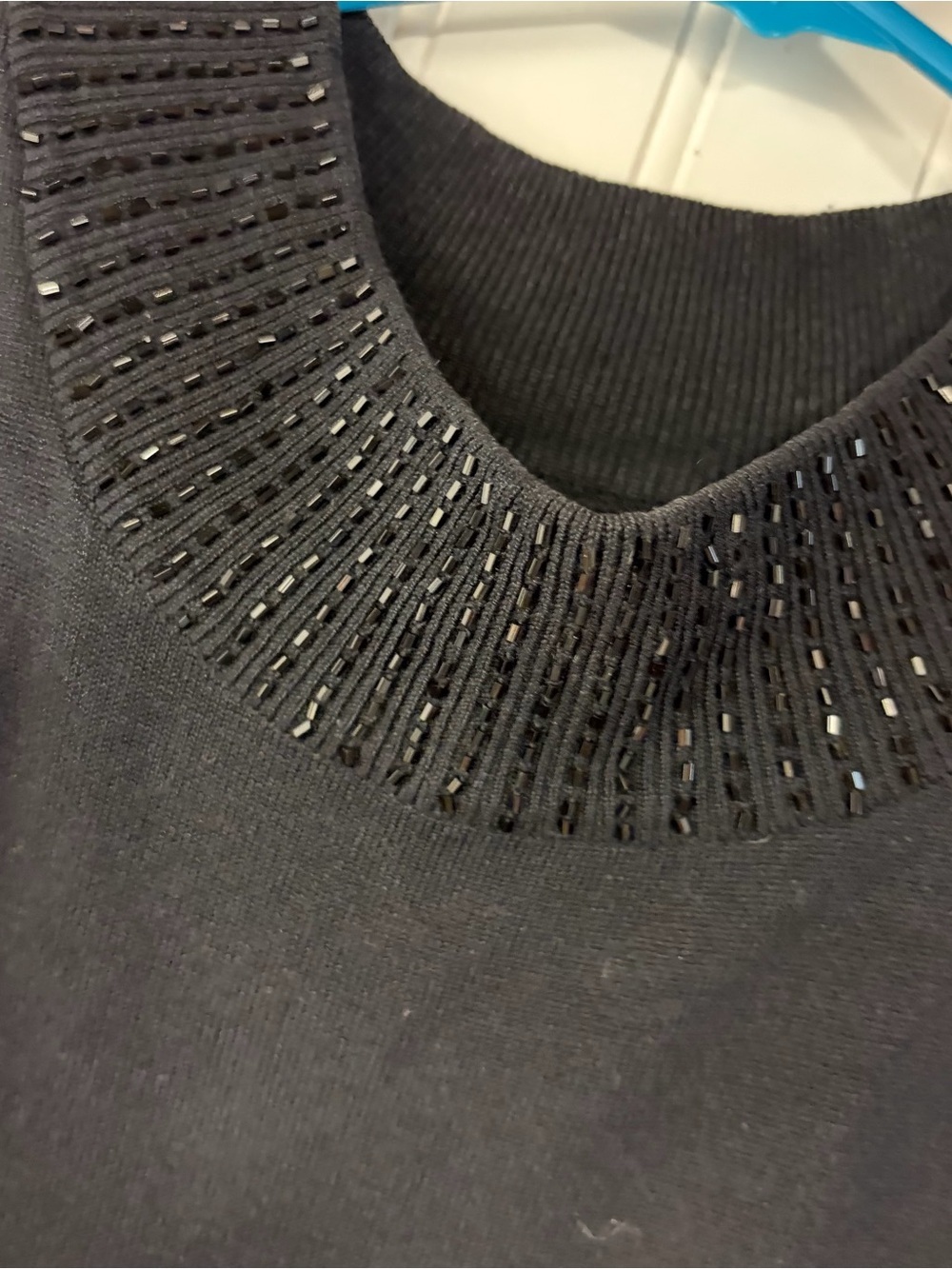 Nicole Miller Black Sleeveless Mock Neck Tank with Beaded Collar Size 16 - Picture 4 of 5